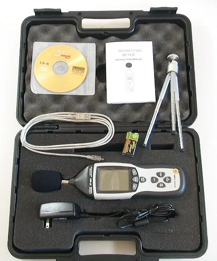 CEM DT-8851/8852 Sound Level DataLogger 8 CEM DT-8851/8852 Sound Level DataLogger